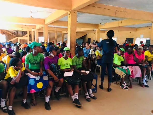Two ALB Scholars Lead a Hygiene Education Workshop